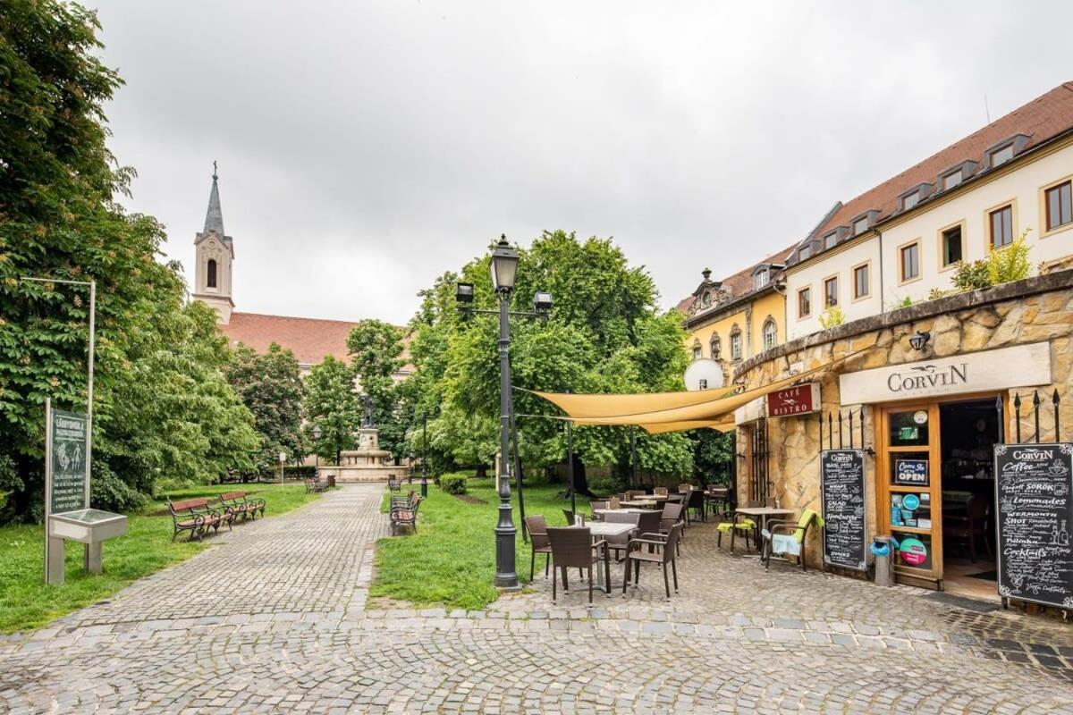 Castle View - New - Romantic Budapest Exterior foto