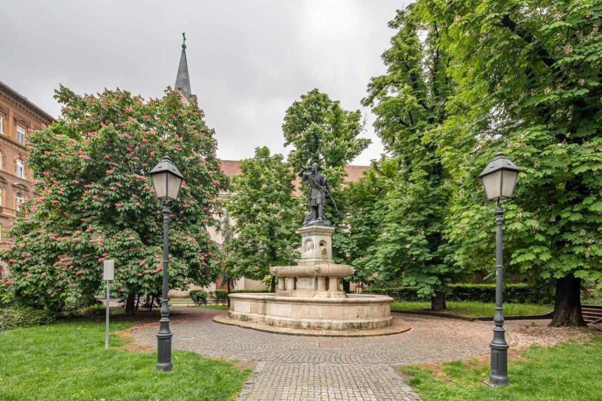 Castle View - New - Romantic Budapest Exterior foto